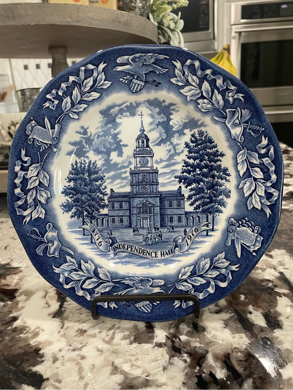 Avon Independence Hall Transfer-ware Made By Enoch Wedgwood - Vintage 1976
